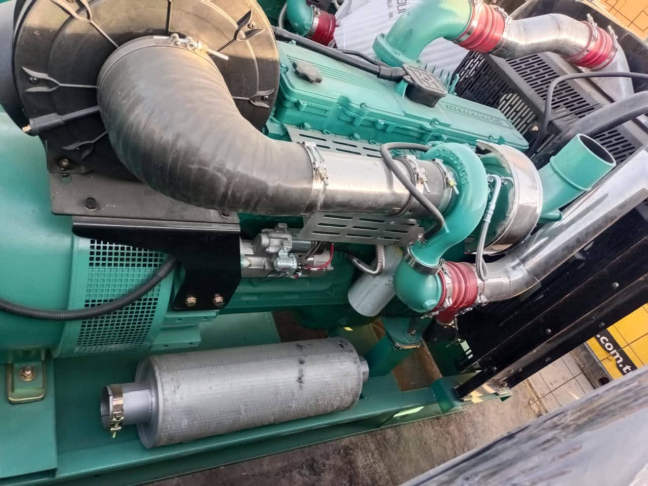 يوجد لدينا. 
#گمنزات_جميع_الاحجام
گمنز خمسه ونص. زيتي 400 گيفي
گمنز. 114 . 24 ولف 
كمنز 112. 14 ولف
كمنز. 102. 150 كيفي.  
كمنز.  50 گيفي. 4 بستن.  

يوجد گافة انواع المولدات
م̷ـــِْن الدويز. أيضااا 
 شرط الحمل والتشغيل.  
العنوان / أربيل الصناعه الجنوبيه 🌏
أبو علي  *********** 📲
يوجد توصيل لجميع محافضات العراق. 🚛
