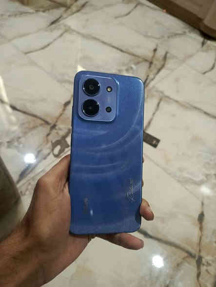 السلام عليكم
جهاز شاومي ريدمي c15 الجهاز جديد مستخدم يومين فقط بعده بالباكيت شرط نضافه 100% كامل ملحقاته مواصفاته كلش حلوه رام 8 ذاكره 256 شاشه جبيره ممتازه السعر 150 الف مكاني سدة الهنديه / المهناويه / / قرب ملعب قريه 1 / ‏‪***********‬‏
