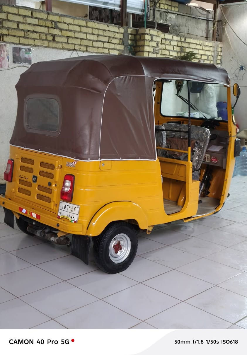 السلام عليكم تكتك للبيع مديل ٢٠ كالعه بل واحد و٢١ تكتك معمره تعمير كامل برغي نغص مابيها رقم وسنويه مداور ثاني يوم بيها ضربه بصف البكلايت مصبوغه جماليه معمره تعمير حلو السعر ٦ و٢٠ وبيها مجال ***********
