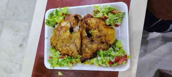 مطعم شاورما السلطان يرحب بكم أشهى الأكلات السريعه (زراعي محمد ليلى) مجاور فرن صمون المدينه المنوره للاتصال (***********)
