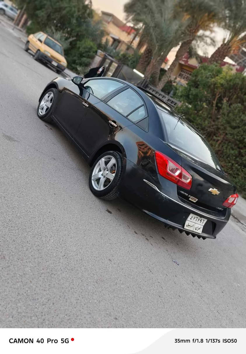 السلام عليكم
‏شوفر كروز خليجي 2017 رقم اربيل سنويه نافذه باسم شركه تحويل أو وكاله فول مواصفات 1/1 سلايت بصمه جميع الأبواب كشنات جلد ماشيه تقريبا 170 ألف مكينه 1800 المرغوب سياره جاهزه وخير من الله تبريد ثلج
‏بيها صبغ بنيد والوجه مال جنطه وشويه بالباب صور سونار بالمنشور بدون دواخل وحاليا بنيد جارد شويه. . 
‏السعر/79$ ومجال بسيط بيع أو مراوس. 
‏العنوان/بغداد-الاعلام قرب تقاطع درويش
‏*********** واتساب بغداد, العراق
