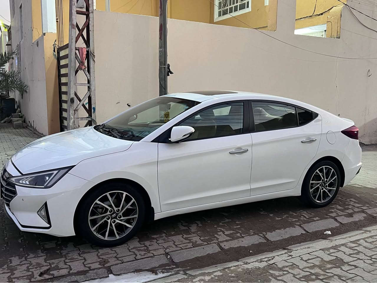 انتره خليجي موديل 20 مكفوله من صبغ بيه بارد بسيط فقط رقم اربيل جديد سياره جاهزه محرك 2000 فتحه تبريد خلفي فول ماعده بصمه سياره البيع او مراوس سعرها 148 مكاني النجف الاشرف الاتصال *********** النجف, العراق
