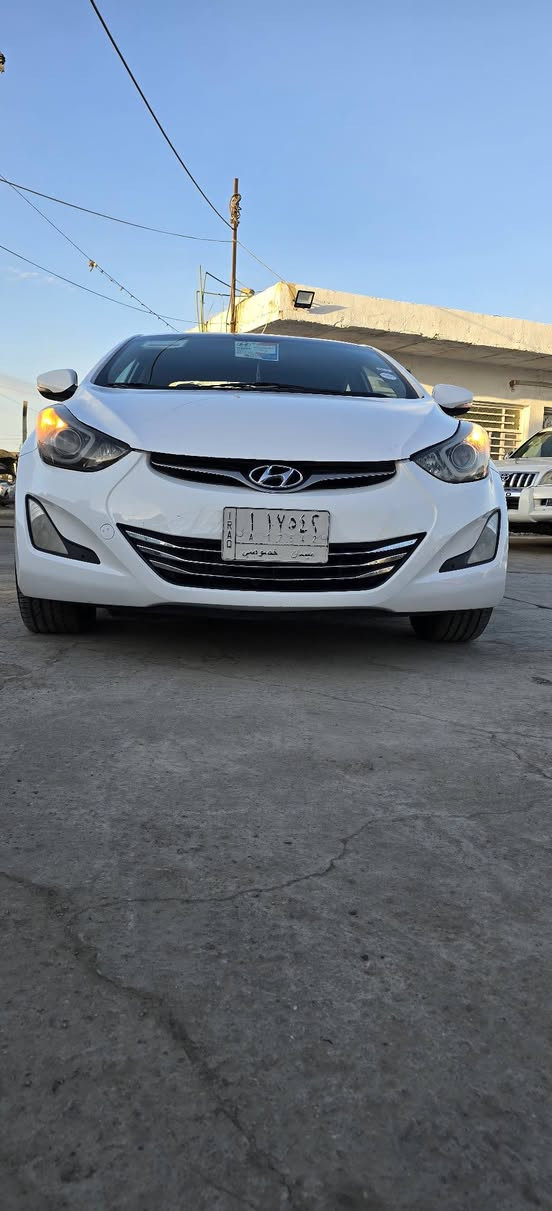 السلام عليكم
النترا ٢٠١٥ خليجي كفاله من الضربه ولتبديل
 بيها صبغ جاملغ امامي اثر تشليع صبغ 
مكينه ٢٠٠٠ دوش كفاله
كير كفاله حداديه تخم تاير تبريد كله جديد 
فول مواصفات ١.١  اربع بصمات تبريد قطعتين فتحه كشن كهربائي 
السعر ١٢٠ 
ميسان العماره ابو رمانه 
***********
