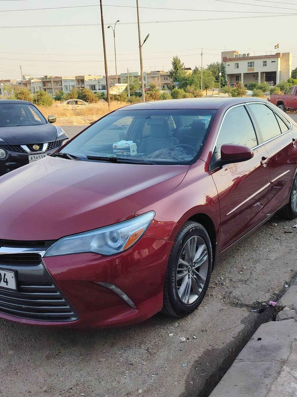 كامري 2016 بيها بس باب عكس السائق كلير والباقي مكفول سياره حلوه كلش حلوه مراوس او بيع حسب لقناعه سعر 160 وبيه مجال ***********
