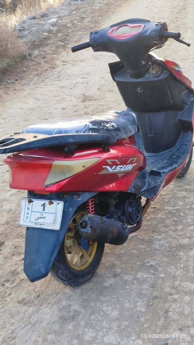 سلام عليكم 
دراجه سكنس للبيع 
كهربائيات كلها شغاله سلف لايت اشاير هورن
شلعه ومعدل حلوات 
نضافه كدامكم
مجفته جديد
سعر 250 وبيها مجال
مكان مجد
شراي خاص او تصال ***********
