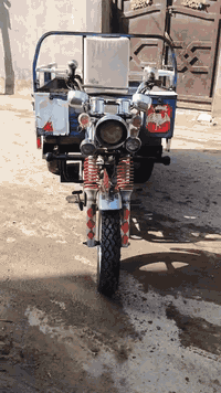 ستوتة للبيع
مكاني بلحمزة الغربي 
موديل 14 مكينة 18 جديدة
اوراق أصولي 
شاصي مكفول 
اكسن مكفول 
دبلات شغالة 
كهربائيات شغالة 
بدي بلادي 
تخم تاير بسلفون بيها 

سعرها 900

***********
