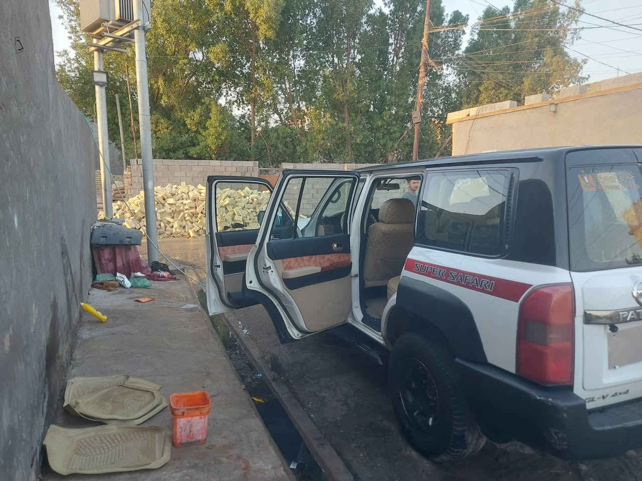 بترول مال مزاد وزارة الداخليه بيه كتاب مزاد وكاله ام باركود حجم مكينه ٤٨٠٠ ٢٠٠٨ مصبوغه بدون اي حادث كير ومكينه كفاله تخم تايرات تدفئة تبريد لوكير شغال معاملته واصله للكمرك رقم الهاتف *********** سعر ٨٠ ورقه
