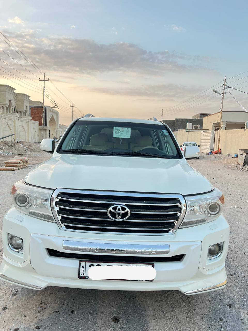 السلام عليكم للبيع الاندكروز 2010 محدث 2015 رقم اربيل دولي سنويه 2030 تحويل ثاني يوم محرك V6 محرك وكير مكفولات  بيه مكانات تبريد ثلج ❄️ قطعتين صبغ اشاره ترحيب مري شفط حساس خلفي أمامي الايت زنون كامره الخلفيه فتحه سقف شاشه الاندرويد سياره جاهزه صدر امامي خلفي جديد تخم تاير بصمات عدد اثنين العنوان البصره *********** الشراي ينتصل مكلف بنشر
