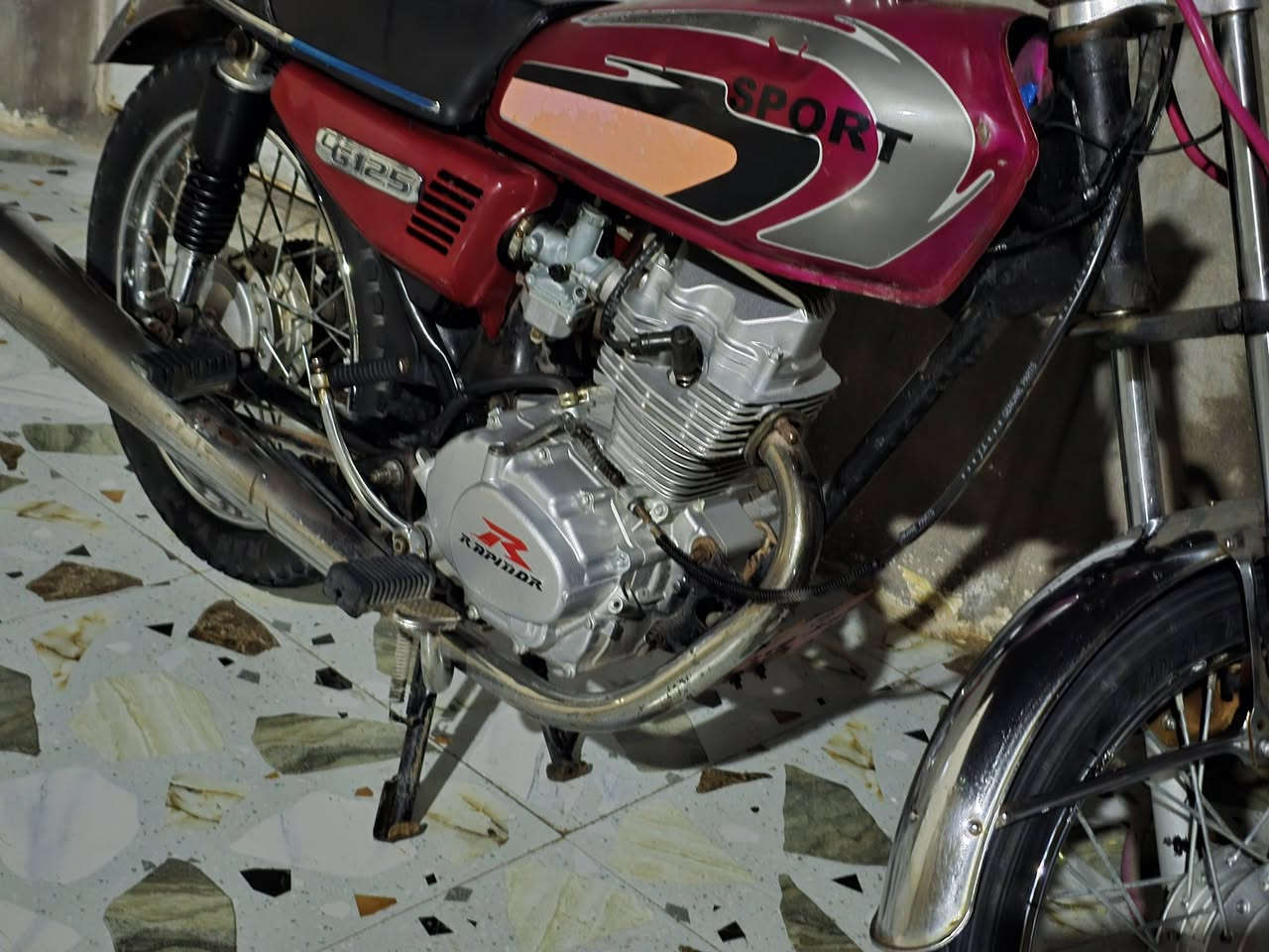 دراجه البيع دراجه نضيفه برغي مامفتوح بيها السعر 525 وبيها مجال حك الجيه ميسان القادسيه رقم الهاتف ***********دراجه بدون ارواق
