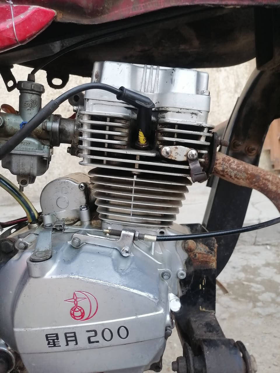 ستوتة شغالة وجاهزة
محرك جمرة اكسل كبس تايرات جوبلس
دبلات امامي جدد خلفيات مال كيا 

السعر 600 بغداد الشرطة الرابعة *********** بي
