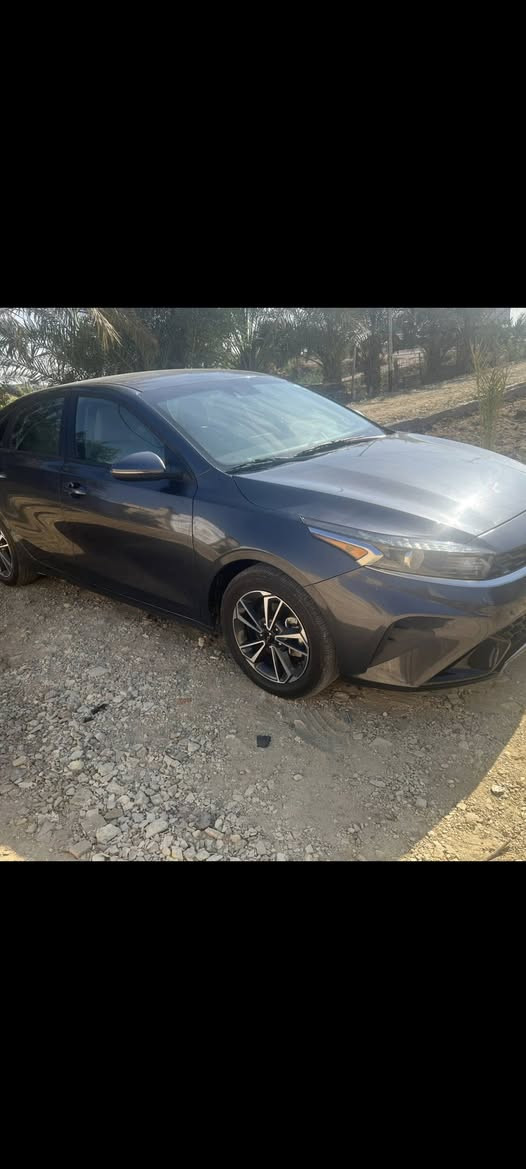 ميسان معوقين ماشيه ٣٥ الف ميل موديل ٢٣  السعر ١٤٤ وبيها مجال (***********)
