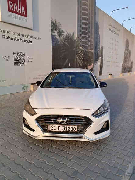من رخصة الادمن 
سوناتا موديل 2019 SE وارد امريكي ضربتهة جاملغ عكس السايق وداخل العراق ضربة باب السايق محرك GDI 2400 ولسيارة بيهة طكع بالصبغ بالبنيد شبر ولقمارة شبر السيارة اي نقص ما بيهة كاملة سيارة بلادي بالكامل شرط التحويل السعر ١٤٧ وبيهة مجال بسيط مكان السيارة بغداد غزالية ***********
