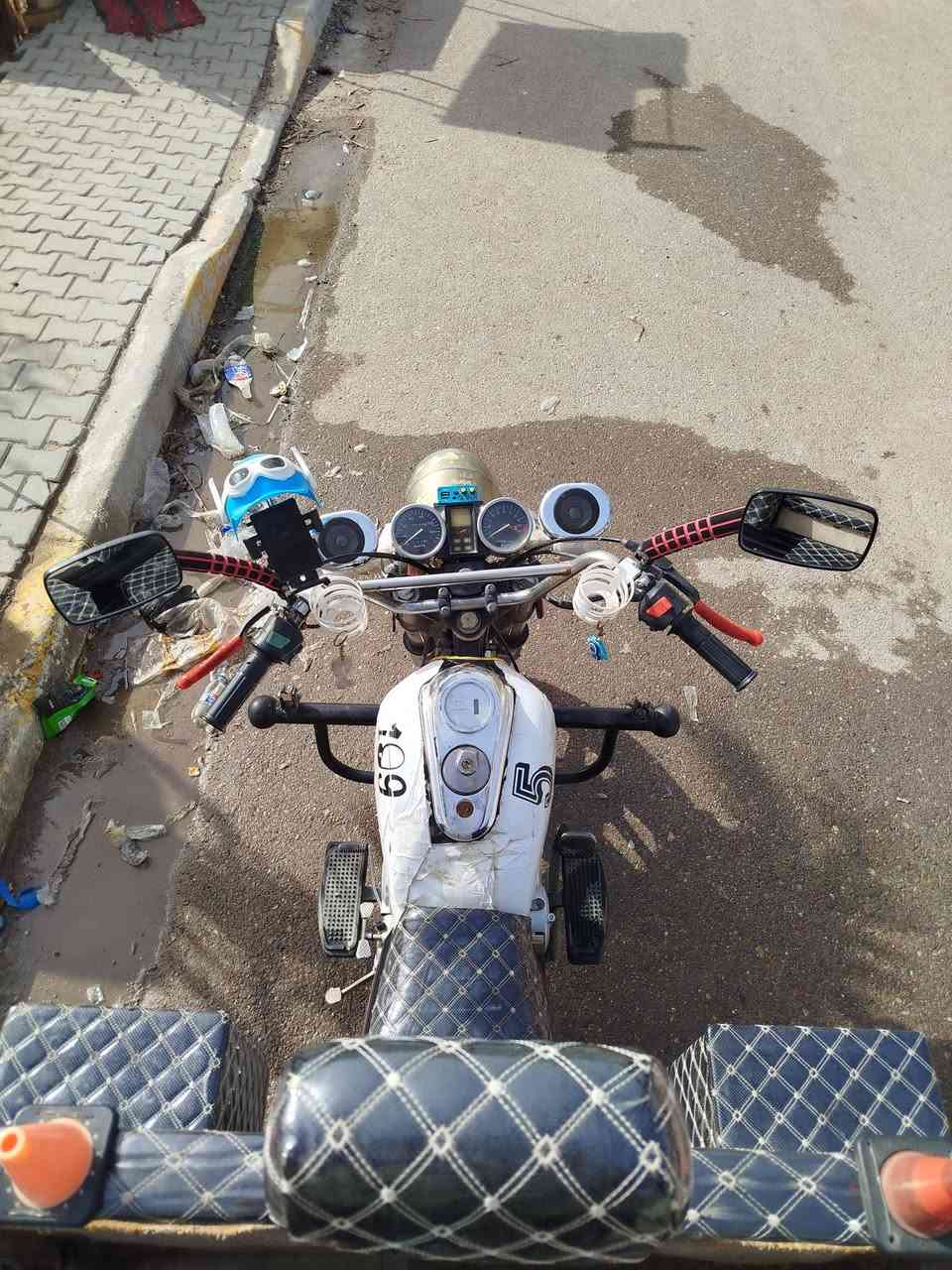 السلام عليكم ستوته للبيع موديل 23 مقفوله كفاله عامه سعر ستوته 1,400 وبيها مجال مكاني الحسينيه مال الراشديه رقم***********
