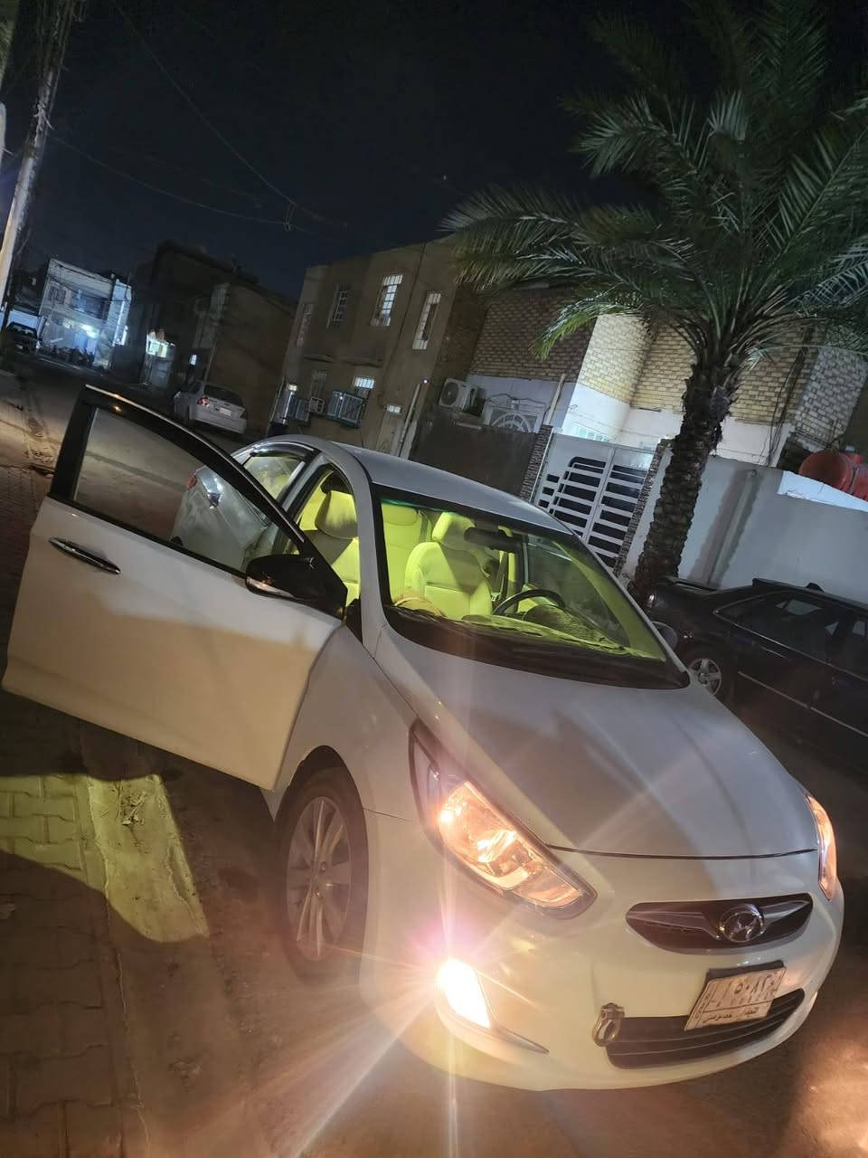 اكسنت للبيع موديل 2012 موصفات عاديه تحكم ستيرن رقم نجف تحويل ثاني يوم  بيه صبغ قبق الجنطه والجاملغات الكدام شبر كل واحد فقط سياره جديده جاهزه من كلشي مكان نجف حي ميسان السعر 95 وبيه مجال رقم الموبايل ***********
