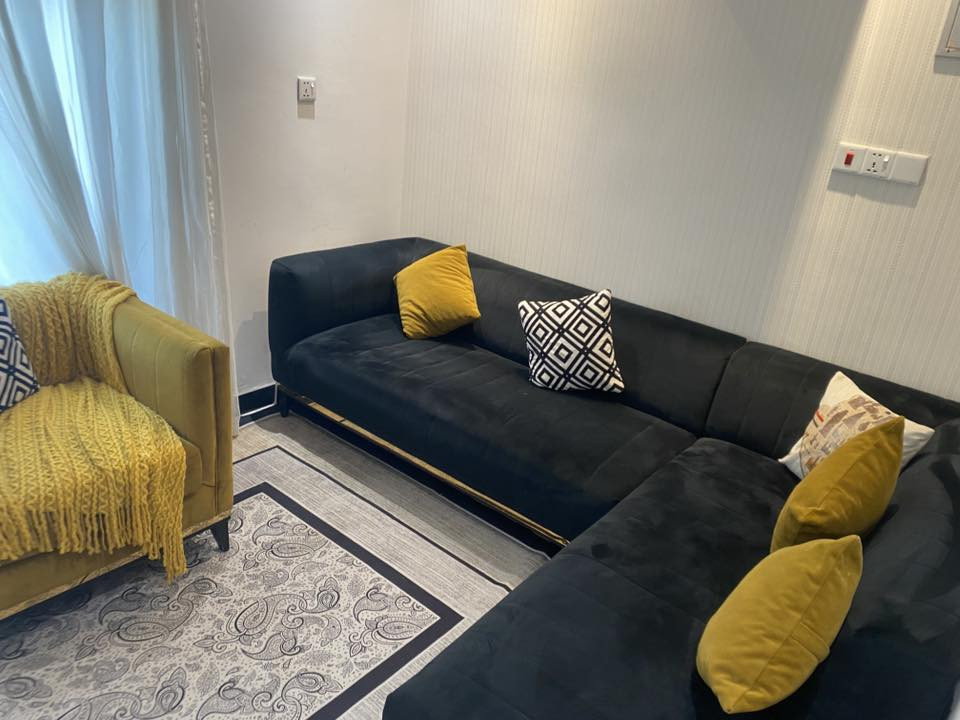 غراض بيت للبيع في العامريه للاستفسار راسلو الرقم واتس اب ***********
