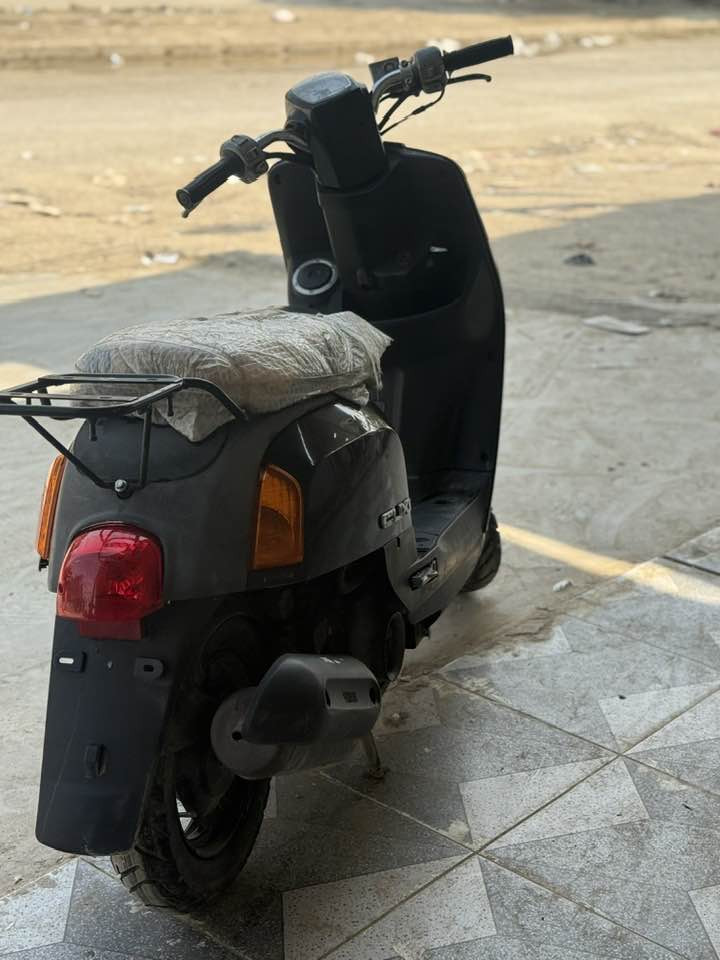 سلام عليكم بوليس للبيع دراجة بلادية الدراجة خير من الله السعر خاص ***********
