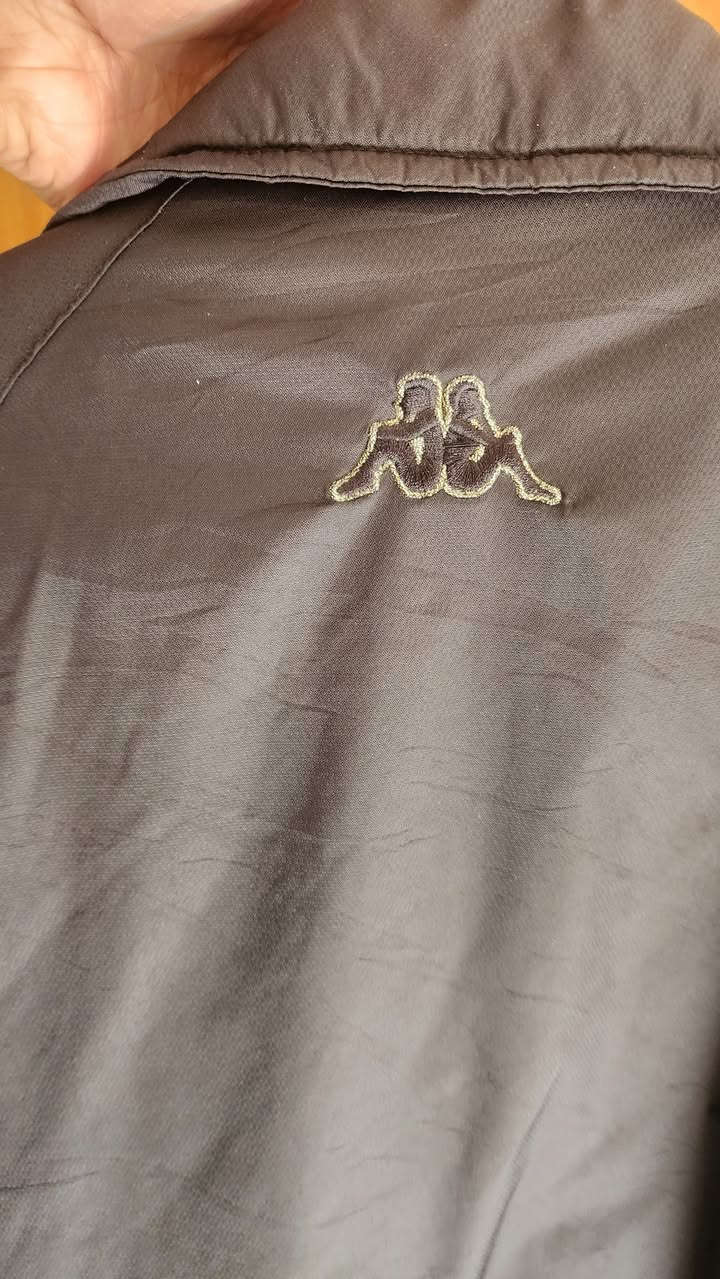 Kappa Black 
XXL 
30.000


**إذا كنت صاحب هذا الإعلان وتريد حذفه لأي سبب، رجاءا أرسل رسالة إلى الدعم الفني**