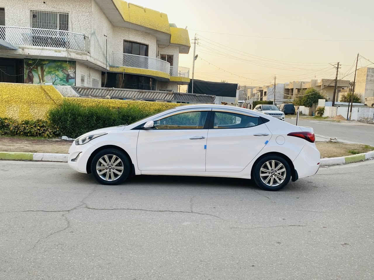 السلام عليكم النترا 2015 خليجي رقم بغداد السياره جديده جاهزه من كلشي مكفوله صبغ وتبديل وبارد حته الدعاميات  بلاديه  ماشيه 120 گير ومحرك عالشركه صدر امامي وخلفي جديد شاشه تيسلا مكاني بغداد الكرخ للاستفسار *********** السعر 129
