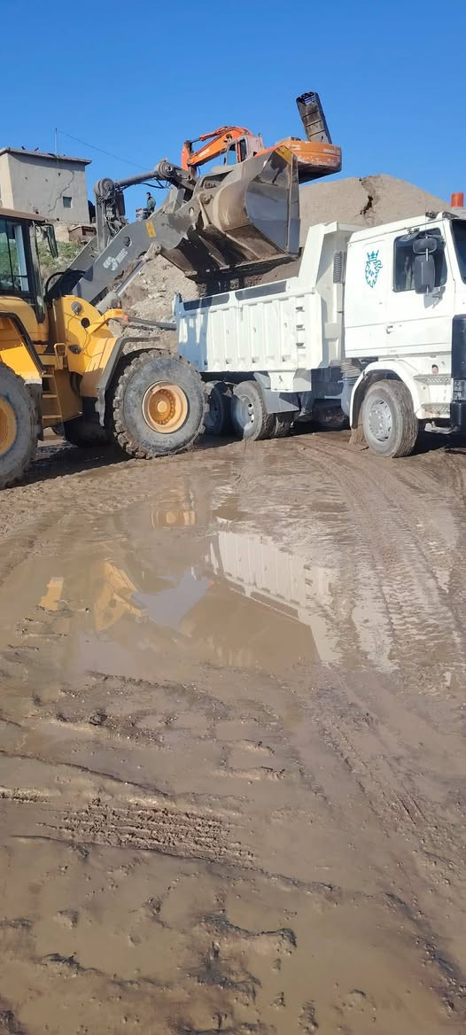 سكانيه ١١٣ سنكل عضله حصه كاز رقم نينوئ الماني لل٢٧ كير ٩٠٠ ٣/٣
قماره قطره صبغ مابيها شاصي بلادي مكفول مكينه شرط لاصرف ولا نفخ السعر ١٧٥ وبيها مجال ***********
