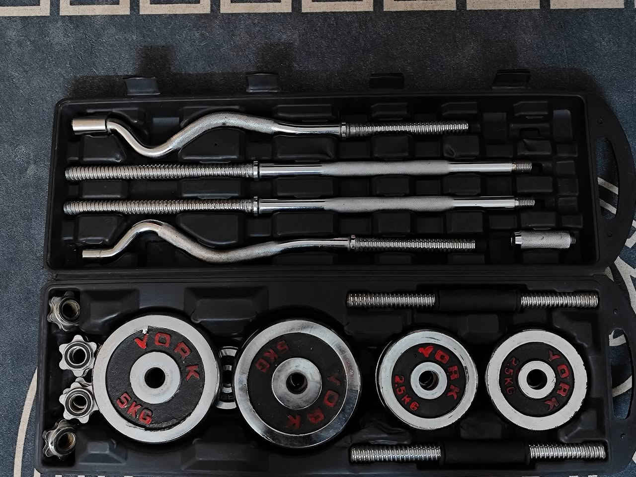 سلام عليكم 
جنطة حديد كاملة (نوع الحديد صب كامل ماكو اي بلاستك) 
وزن جنطة 150kg
محتويات جنطة 
دنبل اص العداد 2 
زت (z)
وشيفت 
وايضاً كرسي رياضي من وكالة عالمية 
يحتوي على تمرين عضلة القدم و يوجد أيضاً باسكل و تقوية ضهر أيضاً 
كل هاذا 
بسعر (175الف) وبي مجال للطيبين يدللون
عنوان . بغداد . شعب . شارع 25 
تواصل على رقم (فقط وتساب)
***********
