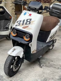 دراجه شحن البيع العنوان بغداد الزعفرانية والشراي يتصل عله هاذ الرقم077...