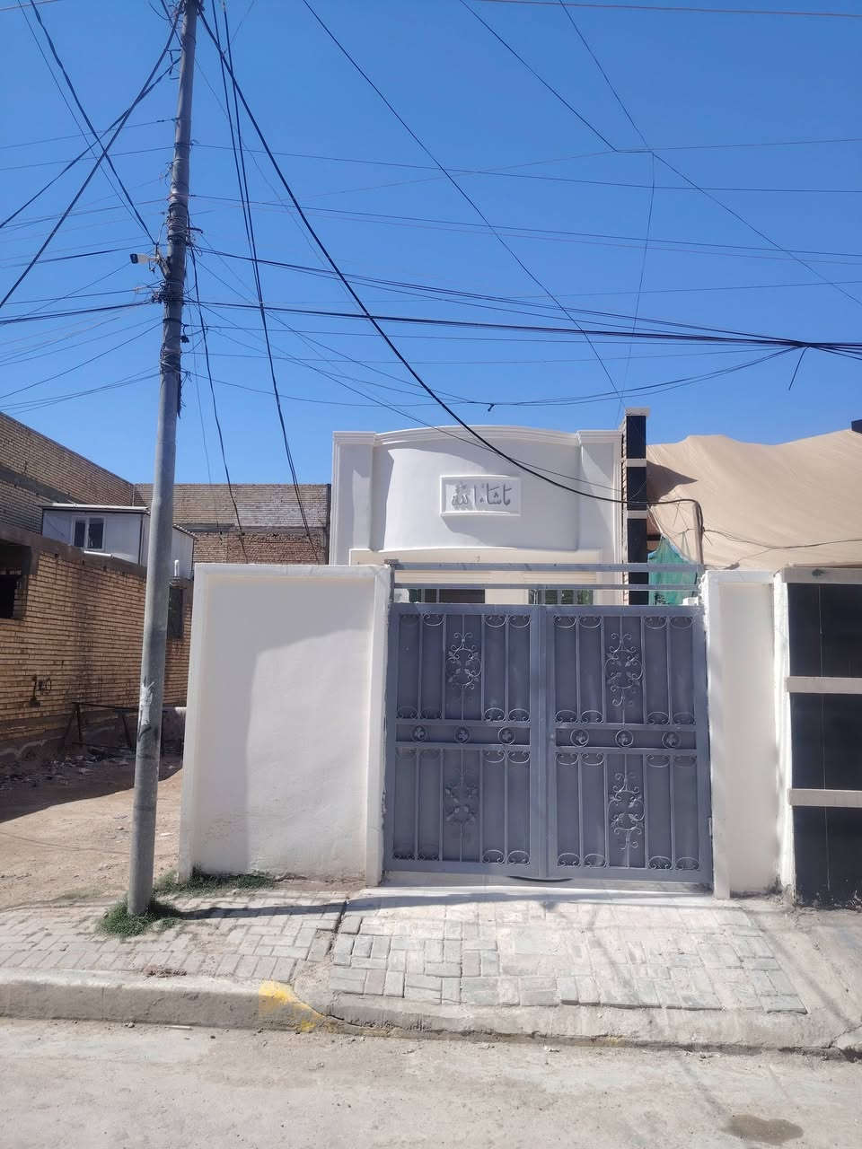 بيت ١٠٠ متر منطقه الثلاثينات مقابل المجلس البلدي الجديد والمستشفى التركي
٣٠٩٤٤
واجهه ٤ نزال ٢٥
كامل وجاهز بناء حديث وعالي
*********** اتصال
*********** واتس اب
