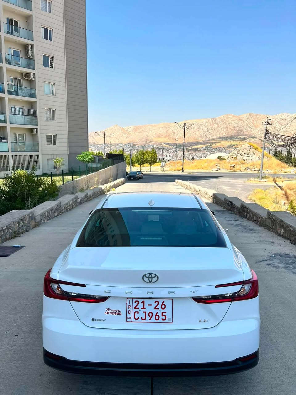 Camry LE 2025 Hybrid / كامري 

محرك  2500cc بانزين / هايبرد

السيارة للبيع فقط 💯

الضرر : نص بونيد صبغ + جاملغ امامي 
تعديل بارد  

 السيارة ماشيه : 4 الف كيلو فقط يعني زيرو

السعر : 210

المواصفات
• شاشة كبيرة
•كرسي الأمامي كهربائي
• كاميرا خلفية
• حساسات خلفية• 
• رادار امامي
• مانع تصادم
• محدد مسار
• تصحيح مسار
• مثبت سرعه
• مانع انزلاق
• استيرنق متحرك
• تحكم طارة
• نقطة عمياء
• مانع تجاوز
• حساسات مانع تجاوز
• بصمة تشغيل
• دخول ذكي
• شاحن ويرلس
• اضوية اماميه زنون LED
• اضوية خلفية LED
• ليد زنون نهاري
• ويل قياس 18
• نظام ECO + TRIP 
• نظام GPS + خرائط
• نفكيشن
• 3 أنظمة قياده ECO / Normal / Sport 
• اوامر صوتيه
• بلوتوث
• مدخل USB 
كفاله كير مكينه

السعر : 210

مكان السيارة دهوك

***********  كورك / واتساب
