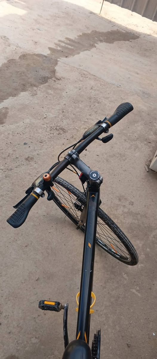 بايسكل للبيع ميردا حجم 28 تخم تاير تخم جوب جدد
السعر200 
بغداد المشتل 
***********
