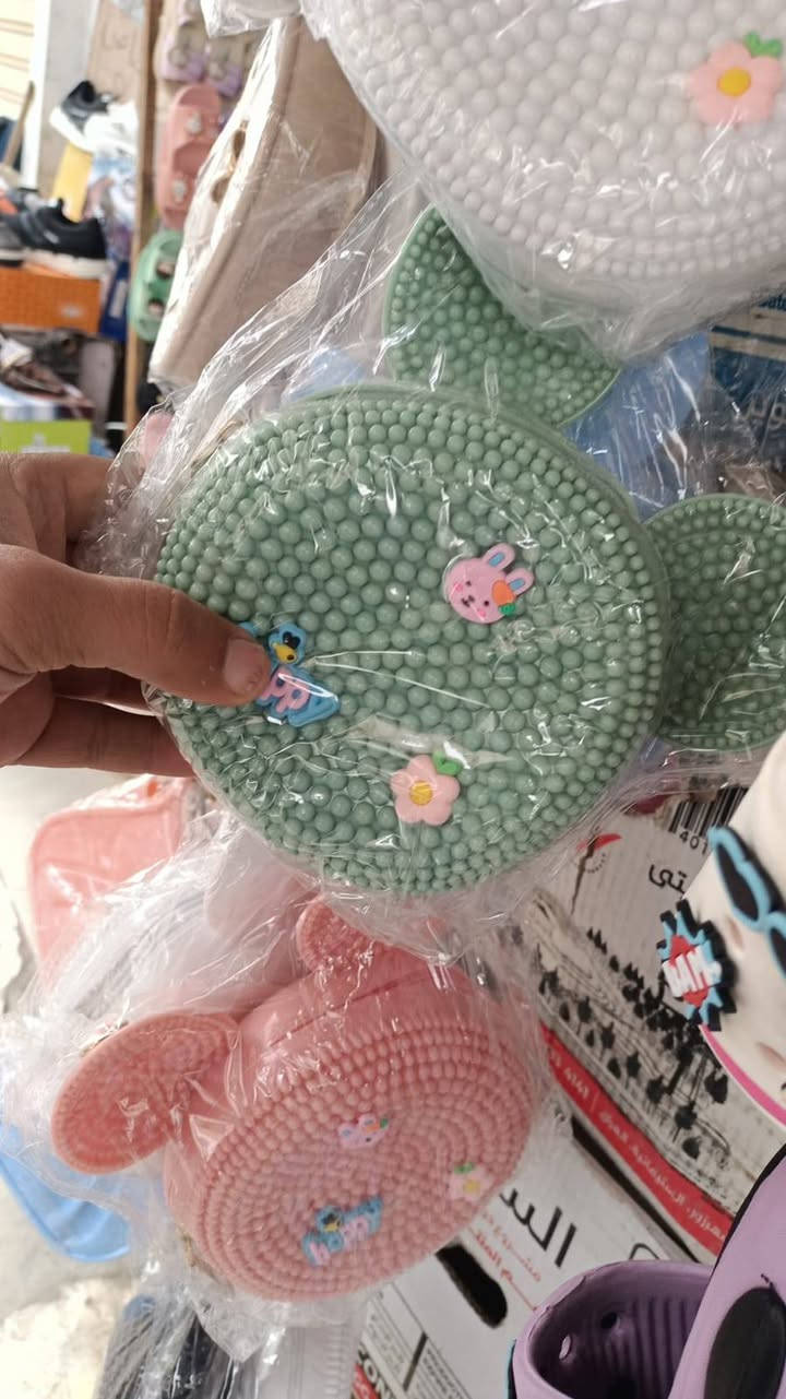 متوفر جنط اطفال 
سعر 5الف 
مكان حي الوحده يم مدرسة المأمون


**إذا كنت صاحب هذا الإعلان وتريد حذفه لأي سبب، رجاءا أرسل رسالة إلى الدعم الفني**