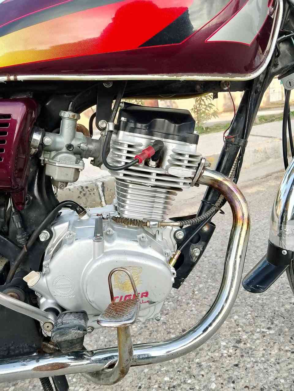 السلام عليكم تايكر للبيع موديل 2020 شرط تبلات امامي وخلفي وارمانيه كلها شغاله  محرك لا صرف ولا نفخ محرك اخرس السعر 425💲*********** واتساب
