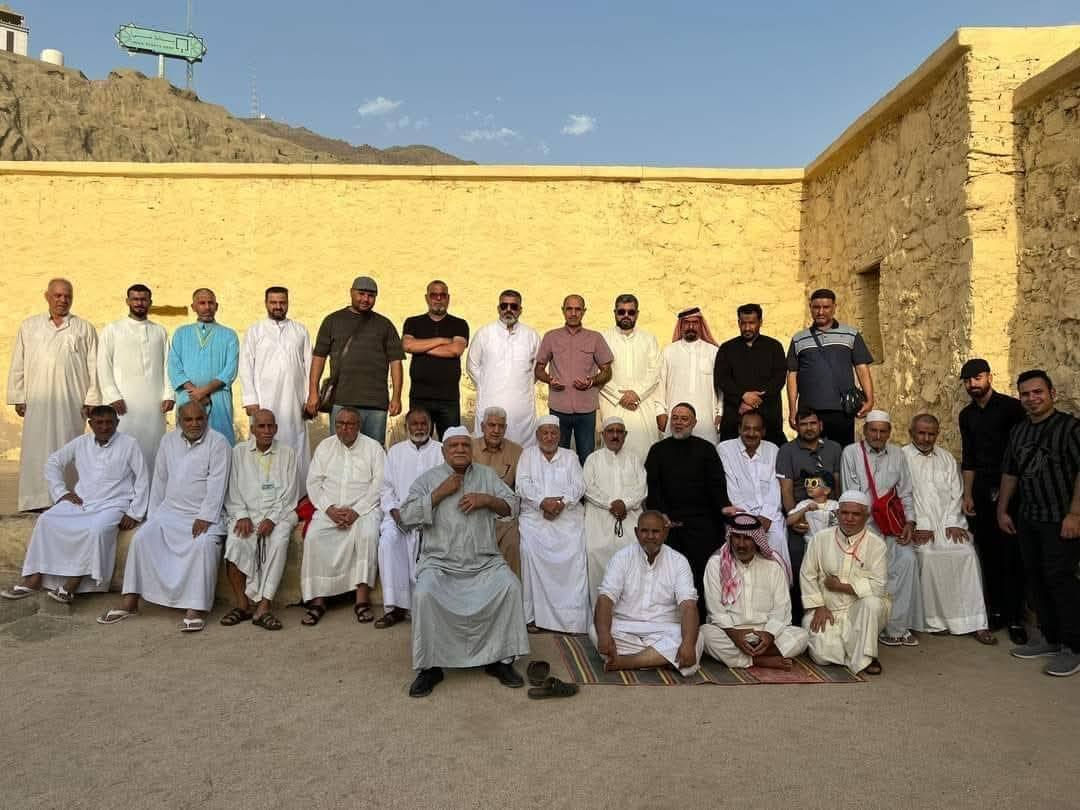 ⭕ احجز رحلتك الآن لأداء العمرة  ⭕⭕

 🕋  عمرتين برحلة واحدة عمرة شهر 🕋

     🕋  ذي الحجة ومحرم الحرام.  🕋

     🕋 العمرة بري وطيران 🕋

🕋 تعلن شركة أجنحة البراق للحج والعمرة ونقل المسافرين العراق الناصرية 
عن فتح باب التسجيل لرحلة العمرة 🕋

#إحجز مقعدك الآن لبرنامج العمرة برآ، قبل نفاذ المقاعد 
#نعمل لتقديم أفضل الخدمات وأعلى راحة للمعتمرين.

#تاريخ الرحلة يوم :-  24  ذي الحجة 
                              ان شاءالله 

⭕ السعــر /  800 الف البرنامج البري 

⭕ السعر  / مليون دينار برنامج الطيران 

✅ يتوفر نظام التقسيط لحاملي بطاقة ماستر كارد الرافدين.

💠 يتضمن البرنامج:
- السكن ليلتين في المدينة المنورة فند🏨  فنادقنا المركزية قريبة للحرم النبوي
     الشريف .
- السكن 5 ليالي في مكة المكرمة في محبس
 الجن فندق اركان بكة او افضل 
- النقل بواسطة باصات حديثة.
- ثلاث وجبات طعام ممتازة بوفيه خاص وليس مع الحملات يومياً في الفندق .
- إرشاد ديني مختص بالأرشاد للحج
 والعمرة.
- زيارة جميع المزارات الدينية في المدينة المنورة ومكة المكرمة.
- هدايا لكل معتمر إحرام رجالي مع جنطة كتف وجادر صلاة نسائي مع جنطة كتف  
مع ربطة وباج تعريفي .
- المبيت بأحدى المزارع بالذهاب سكن خاص بالطريق لراحة معتمرينا 
وهناك خدمات إضافية للمعتمرين 
 
🔆ملاحظة:. 
من لم يتمكن من التصريف لأي سبب يدفع فرق التصريف حسب سعر الدولار في يوم التصريف 
••••••••••

الذهاب عبر منفذ عرعر - 
🚎 النقل / من الشركة للشركة 
🚎 النقل عبر باصات حديثة 🚎
🏡 مدة الرحلة  10  ايام ، مع الطريق .

🔆ملاحظة:.
🛑 يتوفر لدينا خدمة إستلام الجواز من مقر عملك او موقع سكنك.
- - - - - - - - - - -
🔆ملاحظة:.
 🛑 المتعمر اقل من 18 سنة بدون والده يجب جلب وكالة خاصة للسفر 
- - - - - - - - - - -

#أجنحة البراق للحج والعمرة ونقل                
 المسافرين
 العراق الناصرية الإسكان الصناعي
 قرب محطة وقود خيرات ذي قار

#للإستفسار والحجز 
***********
***********

#فروعنا
 في قضاء الرفاعي
 وقضاء النصر
 وقضاء الشطرة

#الحاج سمير  ابو احمد الكعبي 
***********

#الحبوبي جامع الزهراء ع 

الحاج عواد ابو عبدالله 
***********
***********

#مندوبينا في جميع مناطق محافظة ذي قار 

لنتشارك في تجربة عمرة مميزة وميسّرة. احجز الآن واضمن مقعدك!

#شركة_البراق_للحج_والعمرة_ونقل_المسافرين
#العراق
#ذي_قار
#رحلات_العمرة
