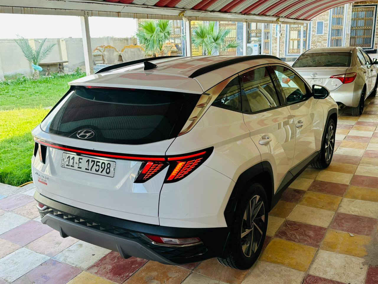 السلام عليكم 
للبيع توسان 2024 خليجي 
 محرك 2000 دوش
 كفاله عامه 
 رقم بغداد الدولي بأسمي
ماشيه 40 
مواصفات
بصمات ثنين
  كشنات كهرباء 
سايد بريك بصمه 
شاحن لاسلكي 
بصمه مري 
 كاميرا خلفيه
  تخم تاير مال شركه بلادي
  سعره 218 وبيها مجال الشراي يتصلل
غير متواجد علئ الفيس
***********
***********
