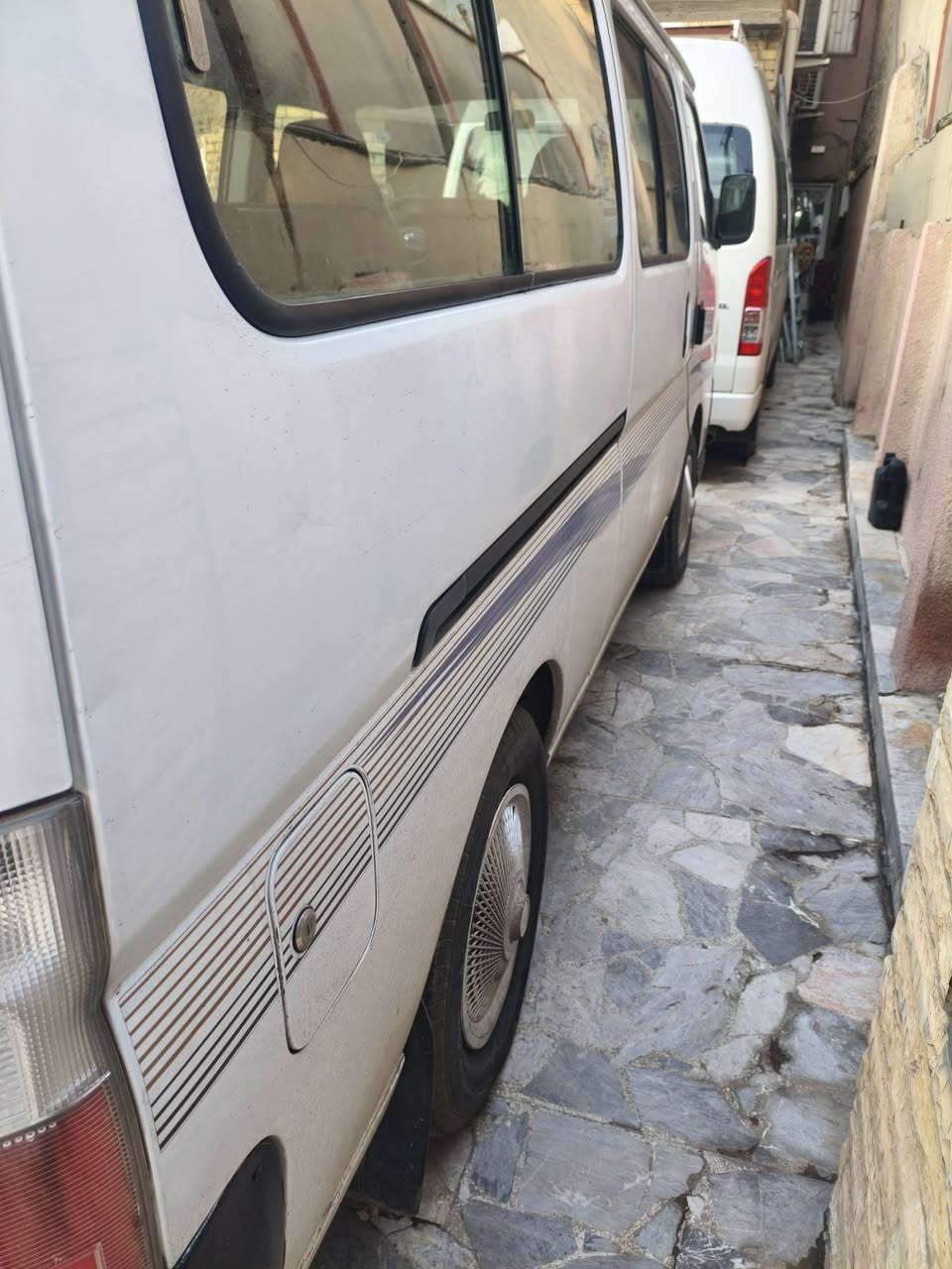 السلام عليكم للبيع نيسان ناصيه 12اربيل مكفولة كاز بلادي محرك مسكر السعر 145 //***********
