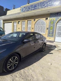 كيا فورتي موديل 2023  للبيع فقط سياره معوقين بسم خالي بعدله سنتين وتصي...