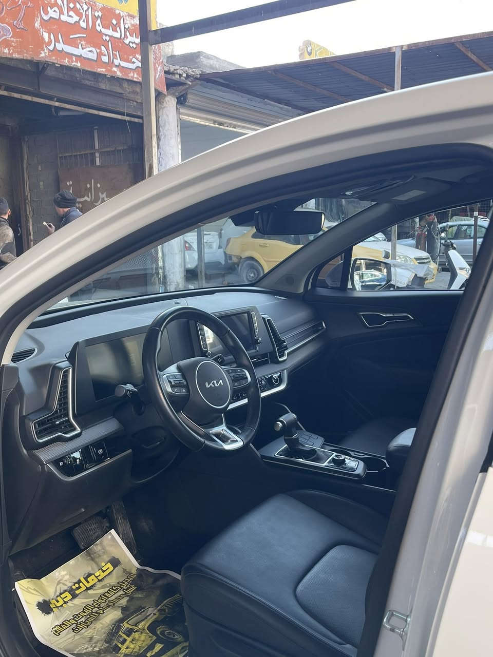 سلام عليكم سبورتج كوري موديل ٢٤ حاتث جاملغ مبدل نفس ألون والبنيد ربع بارد هادتف ***********
