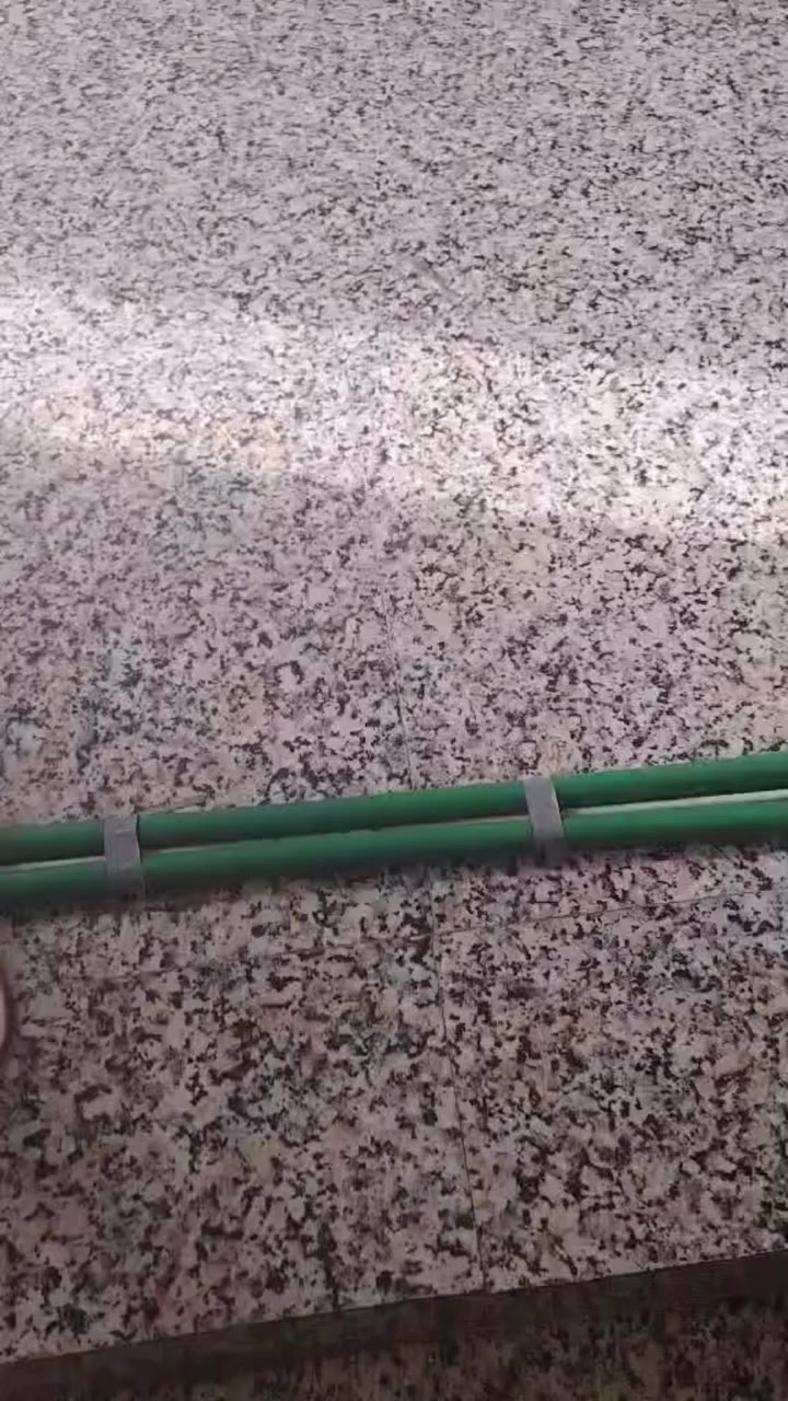 سلام عليكم شباب دراجه للبيع شاصي 19 اصلي سنويه ورقم باسمي دراجه صارلها اقل شهر تعمرت غراض كلها كامله بس اني مشادهن دراجه خير من الله ماعايزها شي اكرر سنويه شاصي اصلي شلامجه اصلي 19 اتصال ***********
