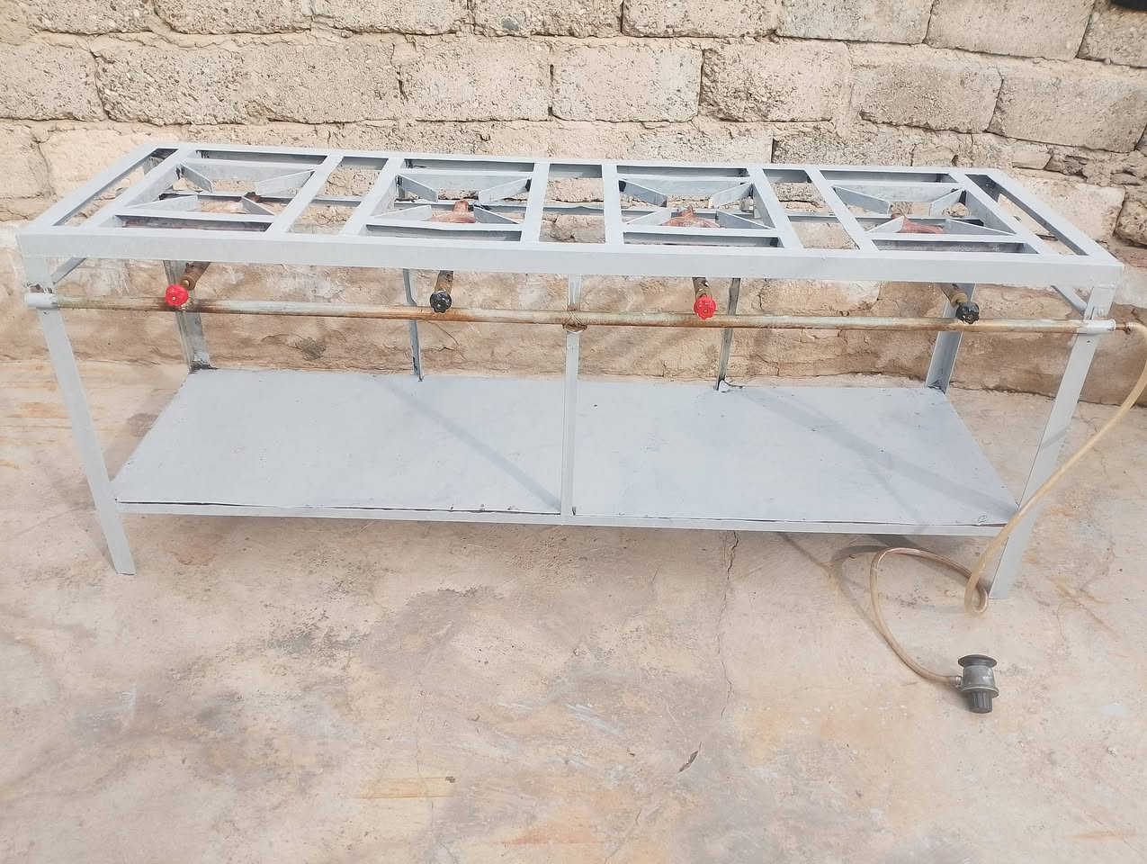 مشعل شقال 4اعيون كامل ما بي اي شي سعر 150 بي مجال العنوان النبي يونس ***********
