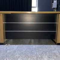 ميز مكتبي • ١٦٠×٦٠ سم • حي المدراء