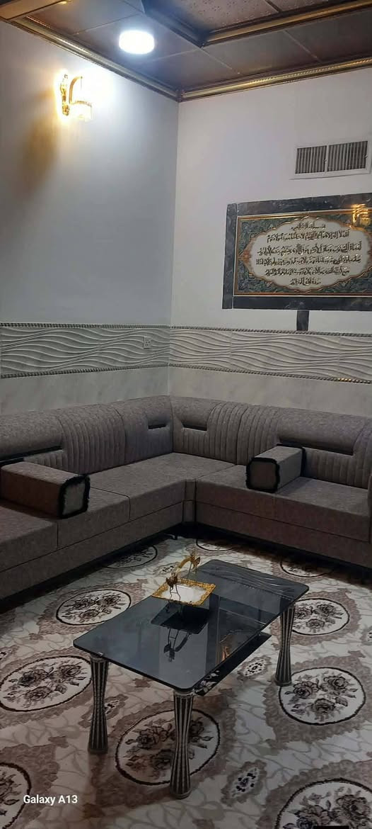 #دار للبيع بناء حديث   🔑🔑
#المساحة 150متر جبهه 7.5*20طابق ونص سطح ناصي وسطح عالي  .واجهه حلان مطعم بسيراميك  🌹
#الموقع الموصل حي سومر مقاطعة 112 قريب عل الشارع السايدين
#عدد غرف النوم  4
#عددغرف الاستقبال 1
#عدد الصالات 2
#عدد الصحيات 3
#عدد المطابخ 1
#سند سكني ملك صرف طابو باسمي
# الدار نظام دكتات # نظام سبالت # نظام كامرات # نظام ستلايت
🔴لمزيد من التفاصيل الاتصال او المراسله عل الرقم او الاتصال
*********** واتساب
