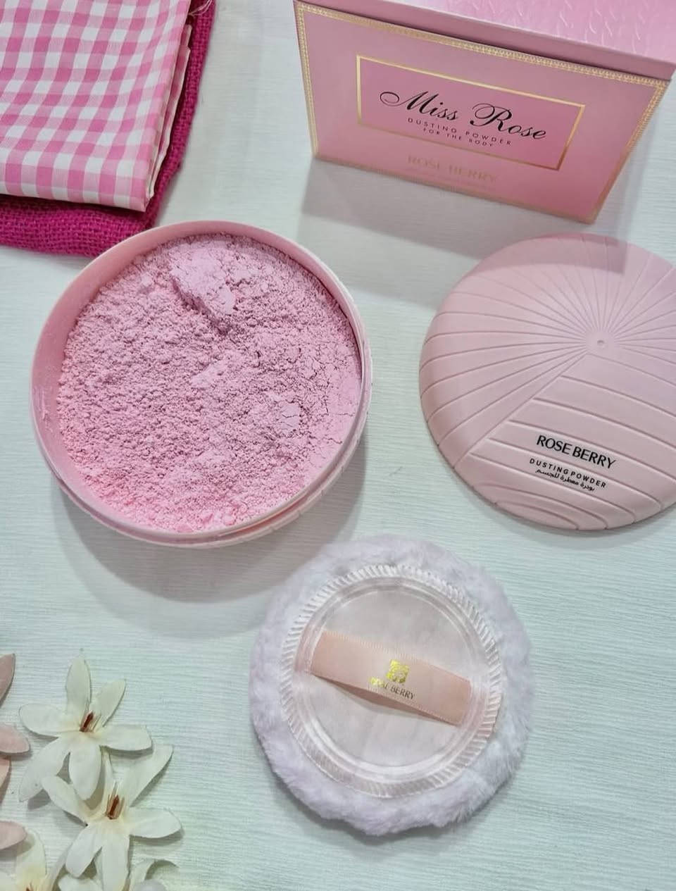 الأكثر طلباً والأصلي حصراً 🔥
💯 #أفضل_الماركات 💯

🎀 بودرة الجسم الترند من ماركة روز بيري 🧸
بودرة جسم معطرة بتركيز عالٍ تمنحك إحساس بالانتعاش والنظافة طوال اليوم ✨

💖 متوفرة بـ 4 أنواع مختلفة بروائح حلوة ومنعشة تناسب كل الأذواق 🌸🌼

مميزاتها:
✨ تعطي رائحة عطرة تدوم لساعات
✨ مثالية للاستخدام اليومي بعد الاستحمام
✨ تساعد على امتصاص الرطوبة الزائدة من الجسم
✨ تترك البشرة ناعمة ومنتعشة
دللي نفسك برائحة ناعمة وجسم منعش طول اليوم
الحجم 200غرام 

@إشارة


**إذا كنت صاحب هذا الإعلان وتريد حذفه لأي سبب، رجاءا أرسل رسالة إلى الدعم الفني**