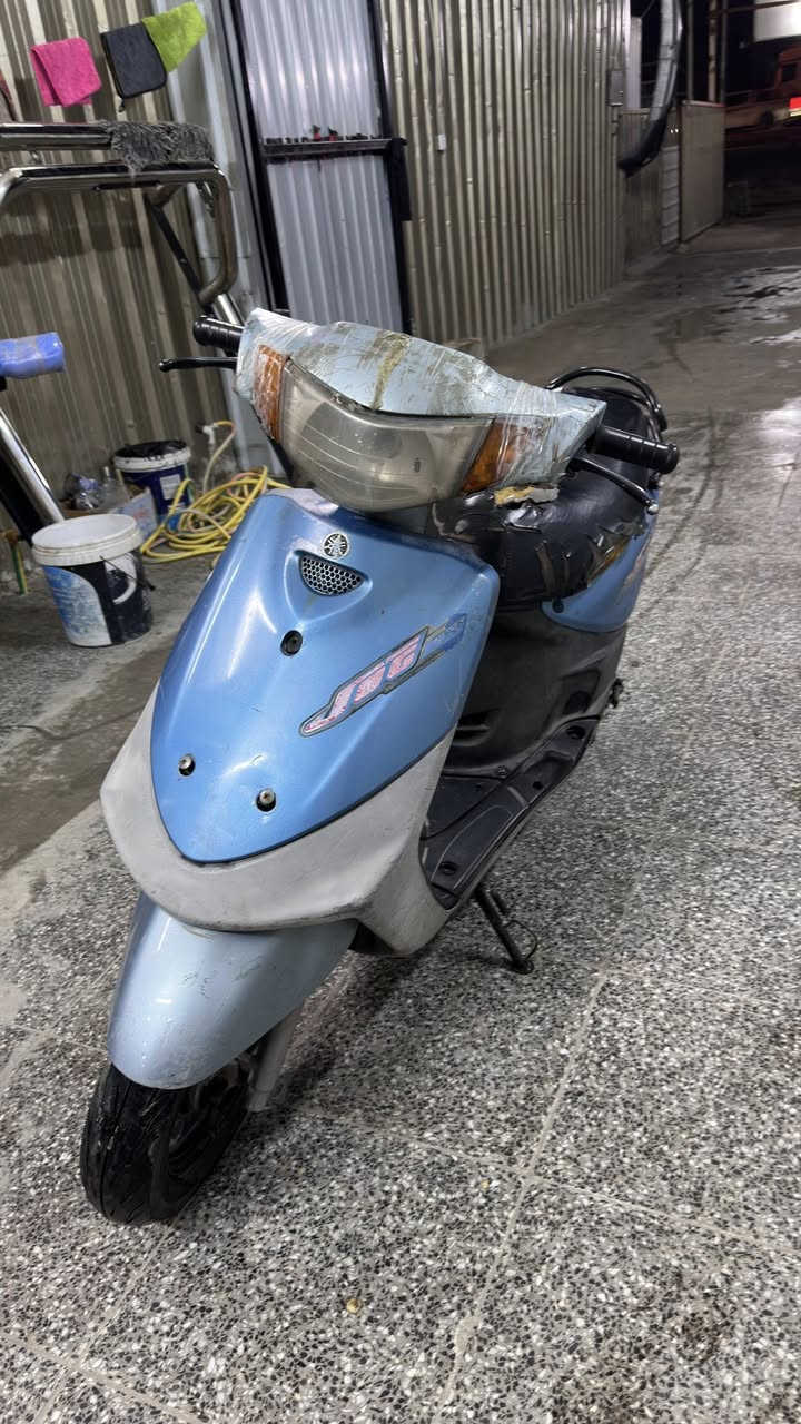 السلام عليكم للبيع مستعجل
ماكس قجمه 120 
دراجه مجفته كلجات نضيفه 
دراجه مال بيت بس للصمون 
السعر  350 وبيها مجال 
العنوان بغداد البلديات 
رقم الهاتف ***********
رجائاً المايعجبه لا يعلق ولا يخابر مو شراي لتعبني 😅
