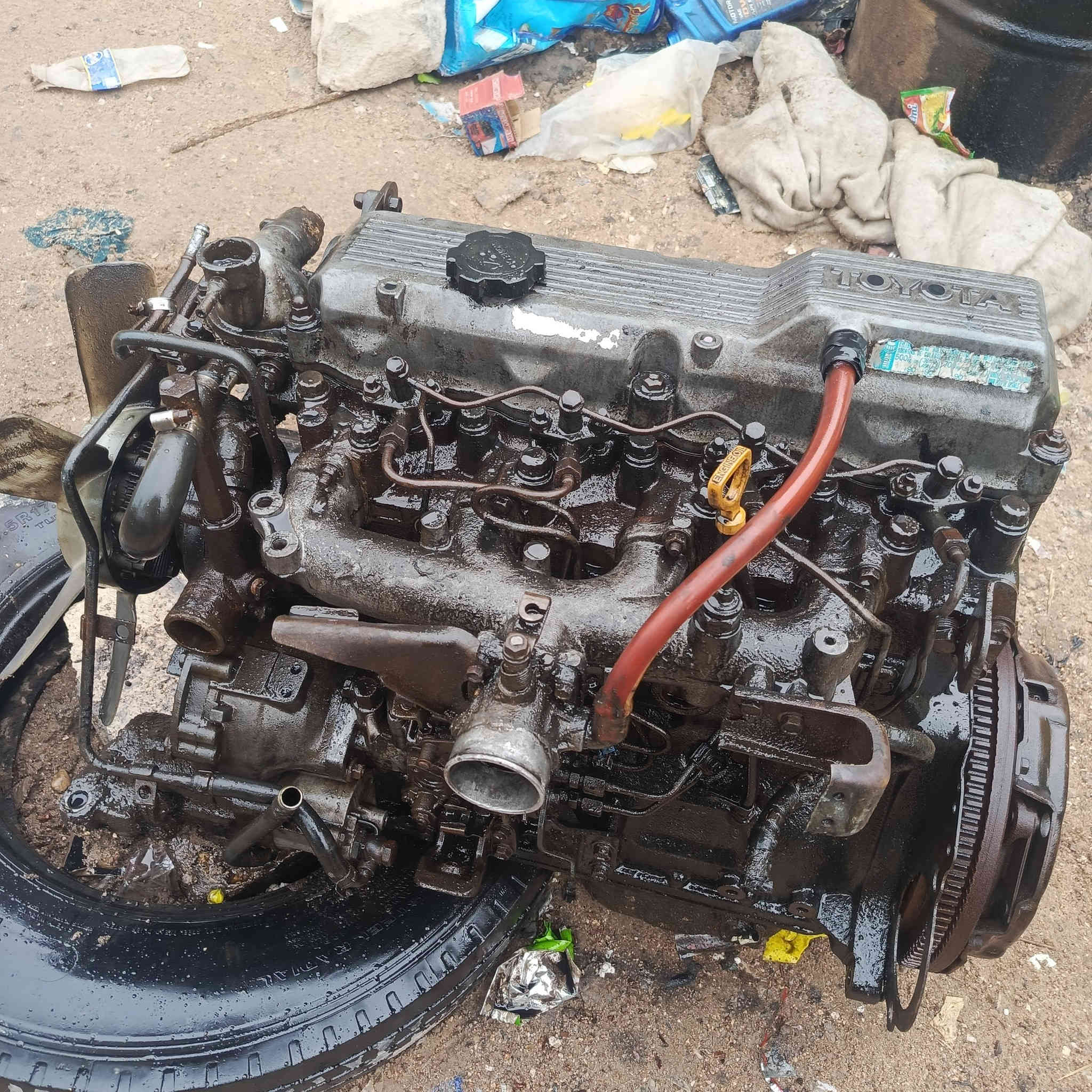 مكينه تيوتا 14 هيه وكيرها وتفرعاتها مكان بصره ***********
