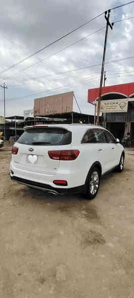 ‼️ مكلف بالنشر ‼️
السلام عليكم 
سورنتو خليجي 
2019 شكل 2020 
رقم بغداد الجديد
6 سلندر 
3500
ويل كروم 
دبل شباك 
جنطة شفط 
مري شفط 
شاشه كبيرة 
تحكمات ستيرن 
حساسات امامي
حساسات خلفي 
كشنات جلد 
تبريد ثلاث قطع 
7 مقاعد 
وباقي مواصفات السورنتو المعروفة 
راعي السيارة حسين الميالي
وهذا رقمه ‭0776 580 1954‬ 
المكان ديوانية
