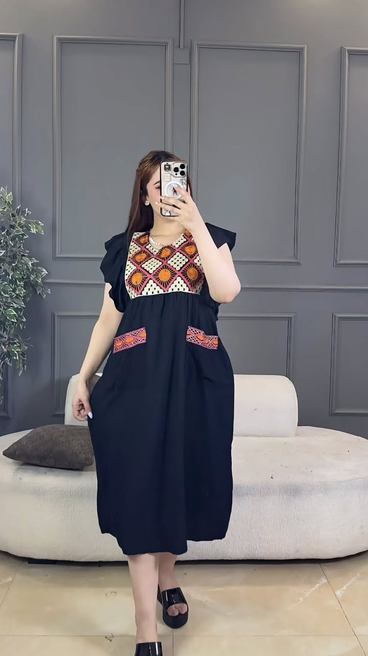 احدث الموديلات كلابيات دراعات نسائية🖤
بخامات فاخرة🖤
السعر 13 الف 
قياسات حسب الوزن

‏M 60/70
L 70/85
Xl  85/95
2xl  95/110
ملاحظه قياس m عرض الصدر 3 اشبار 🖤


**إذا كنت صاحب هذا الإعلان وتريد حذفه لأي سبب، رجاءا أرسل رسالة إلى الدعم الفني**