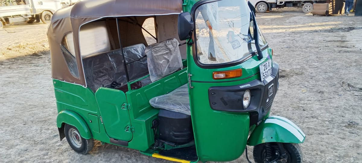 يالله سلام عليكم تكتك للبيع موديل 21 نضافه فول وخير من الله كل نقص مابيها بسمي تحويل  ثاني يوم سعرها 8200 وبيها مجال مكان ديالى شراي اتصل اني مكلف بل نشر ***********
