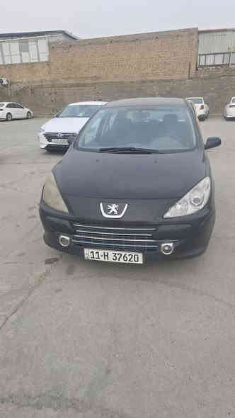 سلام عليكم بيجو 307 بغداد موديل 2006 لون اسود غير محدد مكينه  تبريد كفاله الكير بس نمرء الثاني بيهه خلل السعر ٣٥ قفل قفل مكاني بغداد الزعفرانيه ***********
