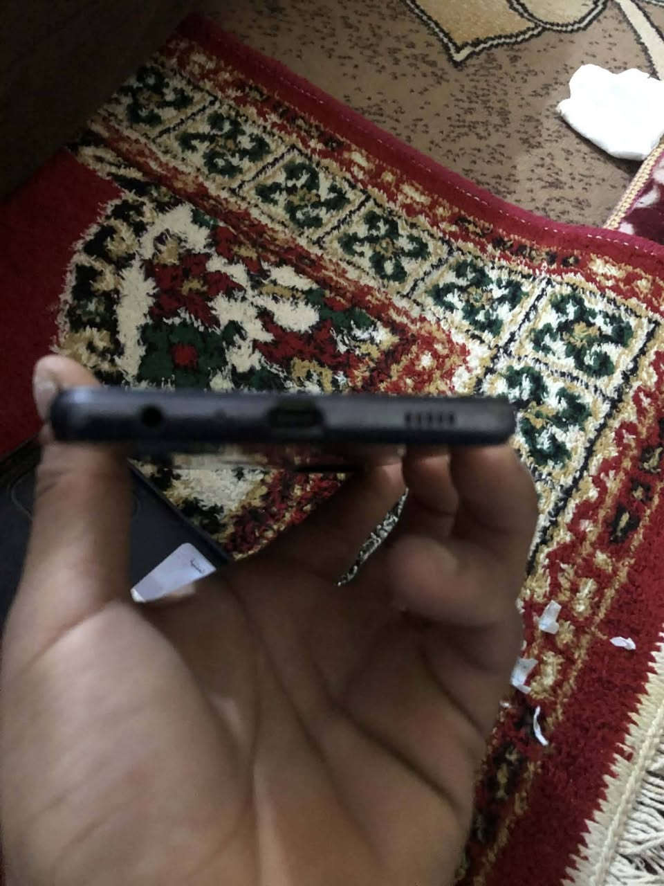 سلام عليكم تلفون a71 للبيع نضيف ما بي اي عيب فقط مبدل شريط مال تفصيخ سيمكارت شغال سعر 180 بي مجال للشراي شراي يتصل ***********
