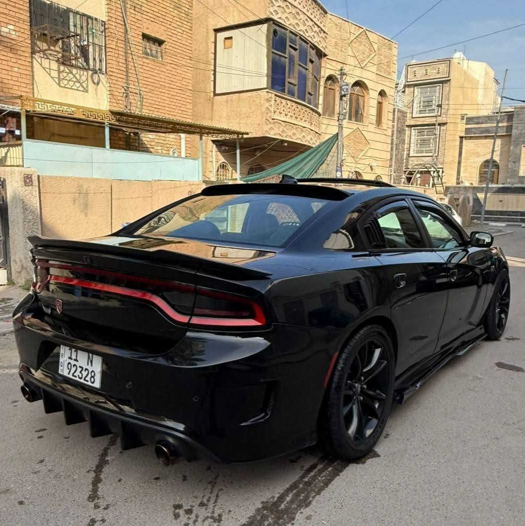جارجر Gt بلاس موديل 2019
 فول مواصفات . فتحه
فجوج بريمبو فلنجات مشيفه
شاشه كبيره نفكيشن مع اوبشنات srt
رادارات جانبي نقطه عمياء
لانج كونترول سوير تراك باك 
خزن ميموري
دشبول جلد خياط وبطاين ابواب جلد
كشنات جلد ومخمل كهرباء 
كشنات تدفئه تبريد
سترين كهرباء 
هيتر ستيرن
دبلات srt صفر
مرآه عاتمه للضوء وقلاب
سماعات الباين
ماشيه 53000ميل
رقم السياره بغداد الجديد
حادث السياره دعاميه خلفيه فقط بدون ايرباك ودواخل صور الحادث بلمنشور
مكان السياره بغداد المنصور
رقم صاحب السياره ***********

