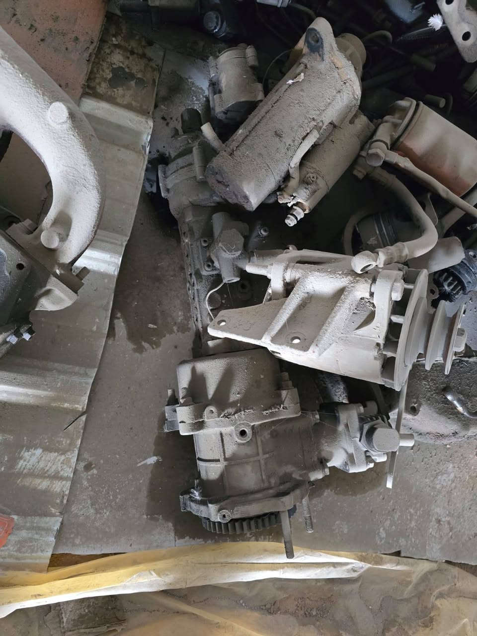 السلام عليكم .
مكينه فوسو 14 للبيع مكصوصه ٣٠ تصفه ٤٠  بم مجفت جديد كور بحاله جيده تاروسه تفصيخ جديد  سلف داينمو بحاله ممتازه مكينه مفصخه  شوفت عينك .
السعر 10 ورقات وقابل للتفاوض .
للأستفسار الاتصال على الهاتف ***********
