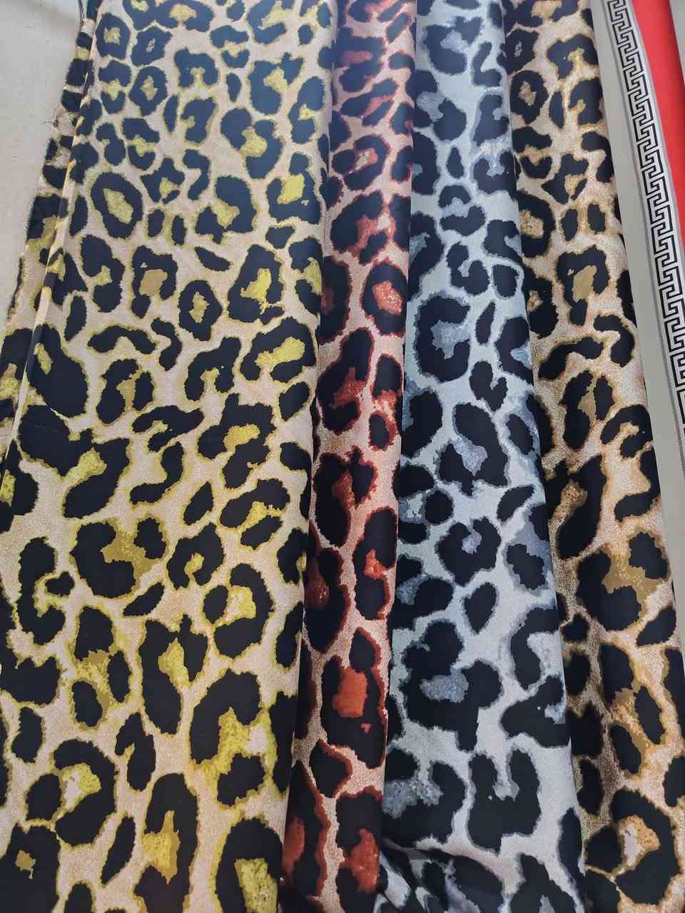 كشمير إيطالي ليكره نوعيه وخمايه درجه اولى 🔥🔥
القطعه ب٦ والتوصيل مجاني 🔥🔥
جمله ومفرد موجود 🔥🔥


**إذا كنت صاحب هذا الإعلان وتريد حذفه لأي سبب، رجاءا أرسل رسالة إلى الدعم الفني**